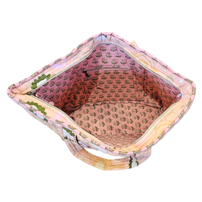 Peachy Floral Quilted Shoulder Bag